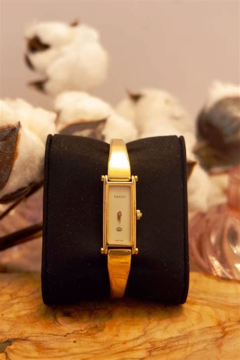 vintage authentic gucci 1500l watch 18k gold mother of pearl|Gucci Ladies Wristwatch Ref 1500L, Mother of Pearl Dial, Heavy .